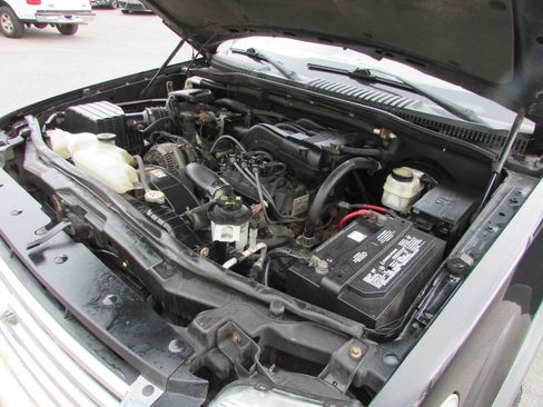 Used 2006 Ford Explorer XLT image 29