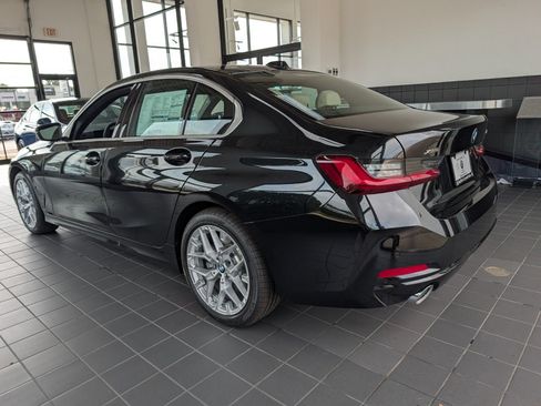 New 2026 BMW 330i xDrive Sedan w/ Convenience Package AWD/4WD image 6