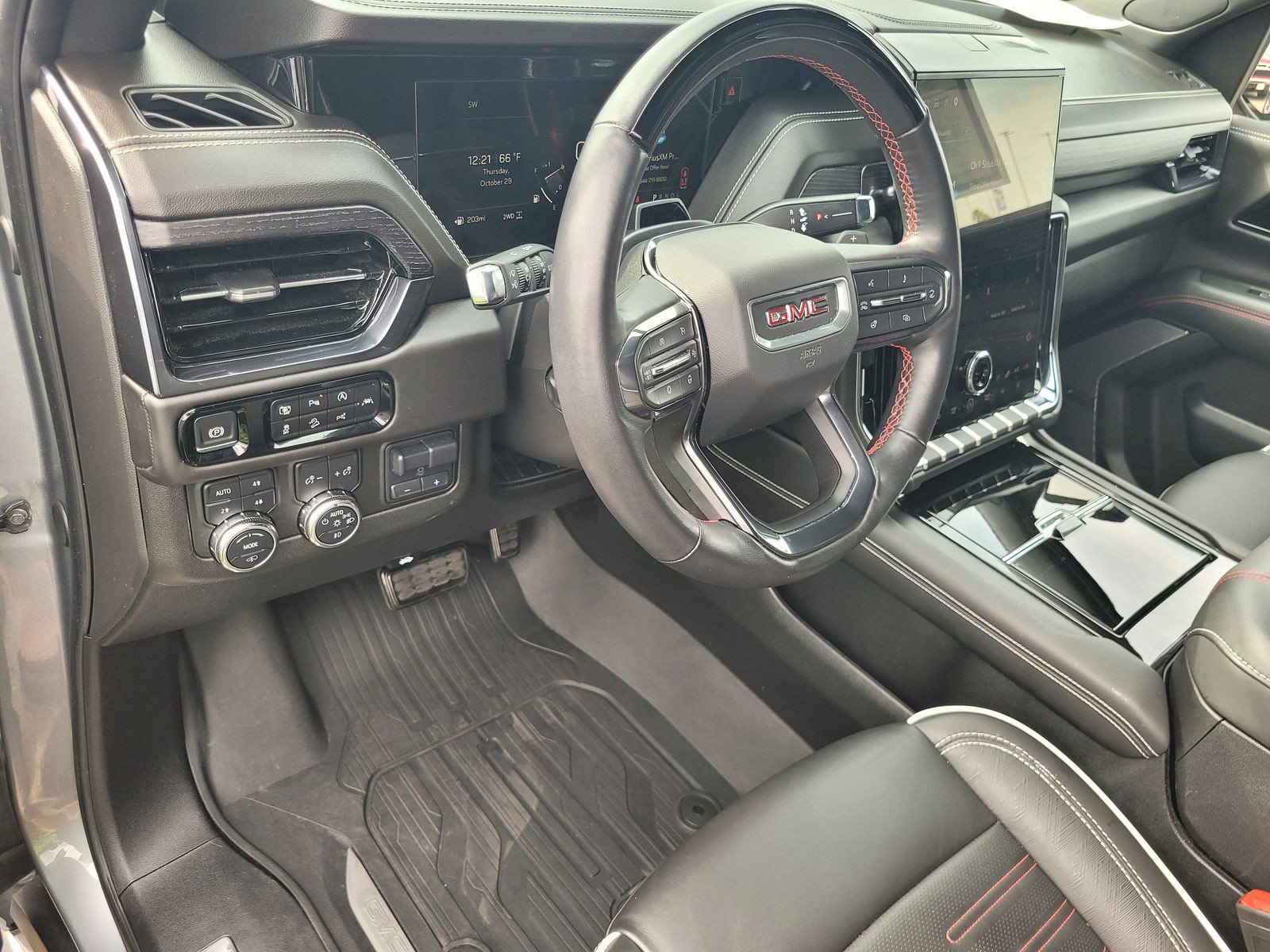 Used 2025 GMC Yukon AT4 Ultimate w/ LPO, Floor Liner Package AWD/4WD image 8