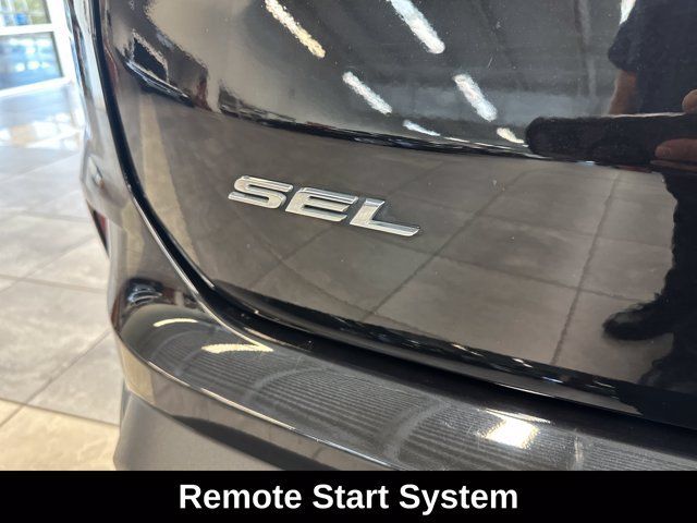 Used 2021 Ford Edge SEL w/ Convenience Package AWD/4WD image 9