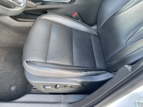 Used 2021 Buick Envision Essence w/ Sport Touring Package image 11