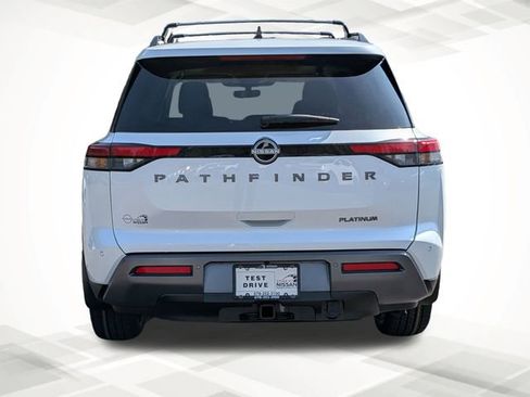 New 2026 Nissan Pathfinder Platinum image 5