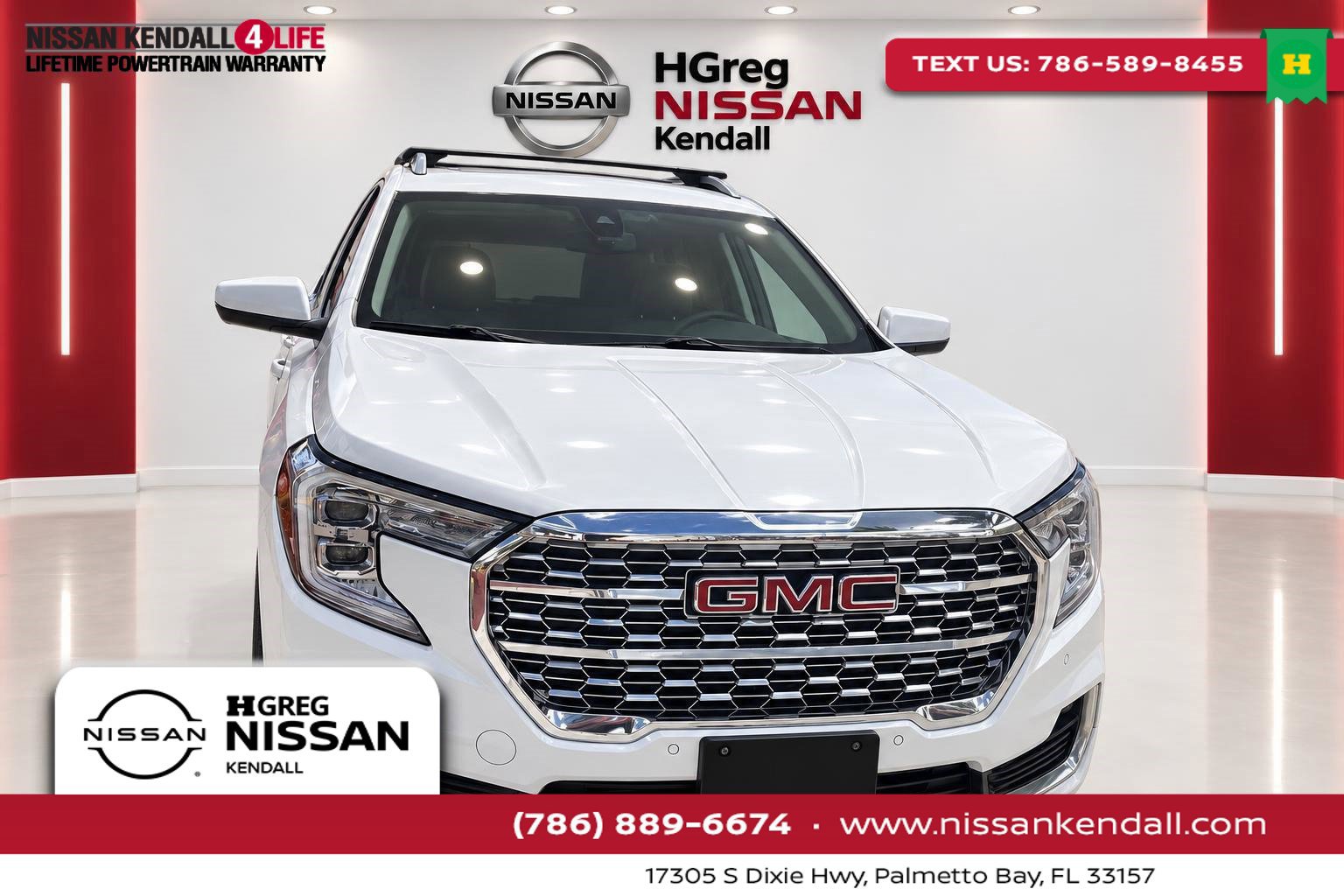 Used 2023 GMC Terrain Denali AWD/4WD image 1