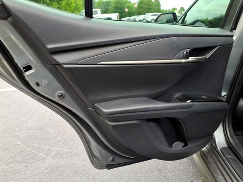 Used 2025 Toyota Camry SE w/ Convenience Package FWD image 12