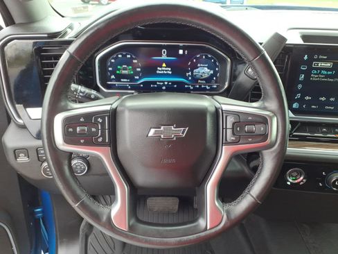 Used 2022 Chevrolet Silverado 1500 RST AWD/4WD image 18