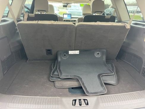 Used 2023 Lincoln Aviator AWD w/ Premium Package image 17