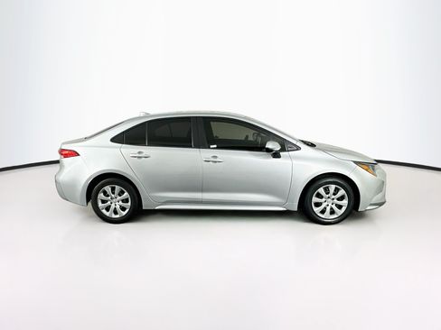 Used 2020 Toyota Corolla LE FWD image 10