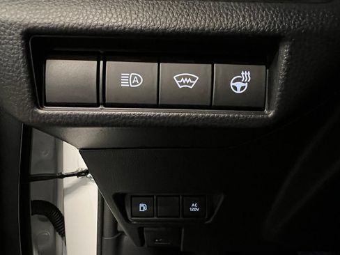 New 2026 Toyota Prius Plug-In Hybrid FWD image 31