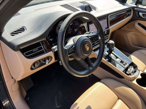 Certified 2022 Porsche Macan S image 26