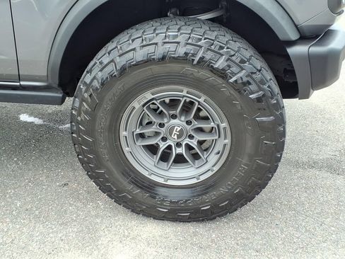 Used 2023 Ford Bronco Black Diamond AWD/4WD image 9