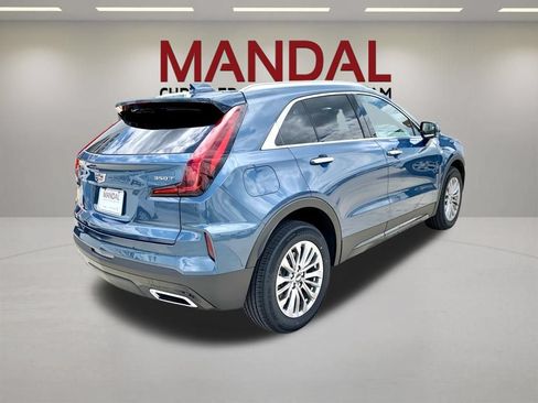 Used 2025 Cadillac XT4 Premium Luxury FWD image 6