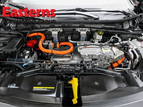 Used 2024 Nissan Ariya AWD image 7