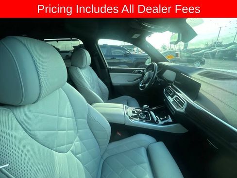 Used 2023 BMW X5 xDrive40i w/ Executive Package AWD/4WD image 4