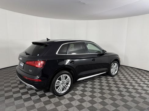 Used 2018 Audi Q5 Prestige w/ Prestige Package AWD/4WD image 4