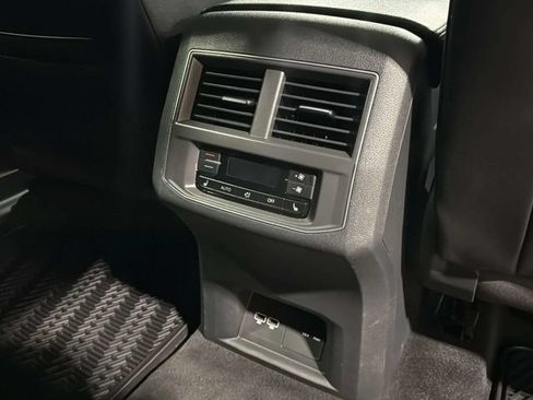Used 2018 Volkswagen Atlas SEL Premium AWD/4WD image 13
