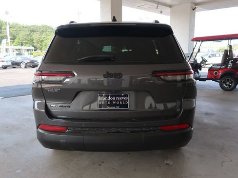 Used 2021 Jeep Grand Cherokee L Laredo AWD/4WD image 7