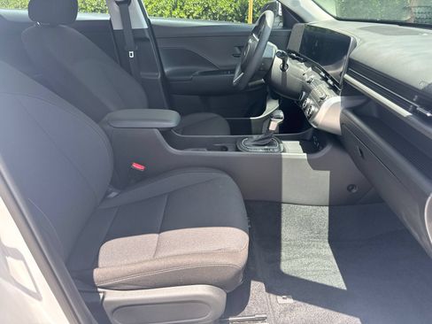 Used 2026 Hyundai Kona SE FWD image 13