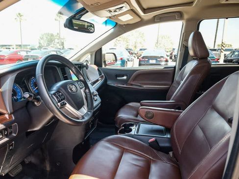 Used 2015 Toyota Sienna Limited Premium AWD/4WD image 16