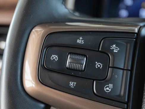 Used 2023 Chevrolet Tahoe High Country image 14