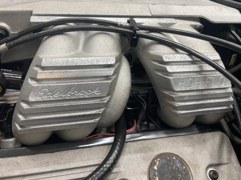 Used 1987 Chevrolet Corvette Convertible image 38