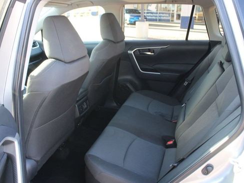Used 2024 Toyota RAV4 XLE AWD/4WD image 33
