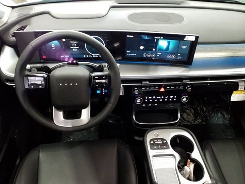 Certified 2026 Hyundai Ioniq 9 Limited image 3