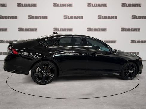 Used 2025 Honda Accord Sport image 6