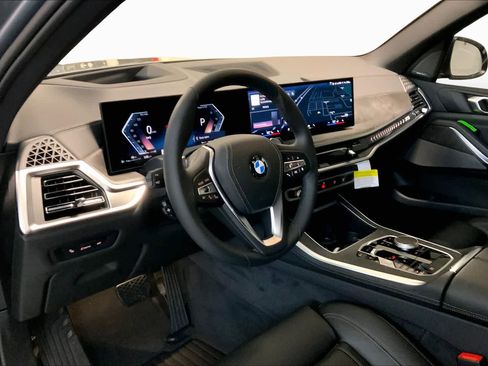 New 2026 BMW X5 xDrive40i w/ Premium Package AWD/4WD image 8