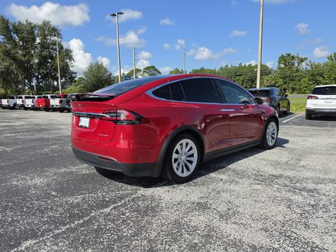 Used 2020 Tesla Model X Long Range AWD/4WD image 5