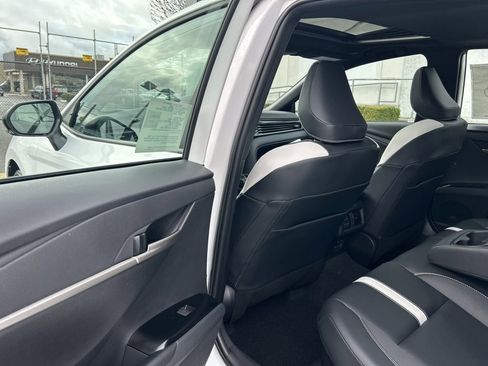 New 2026 Toyota Camry SE Nightshade image 11