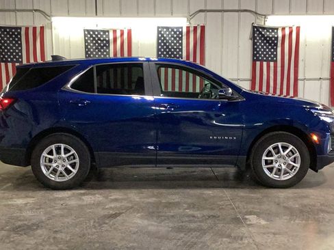 Used 2022 Chevrolet Equinox LT AWD/4WD image 17