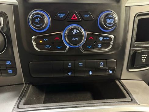 Used 2021 RAM 1500 Classic Warlock AWD/4WD image 28