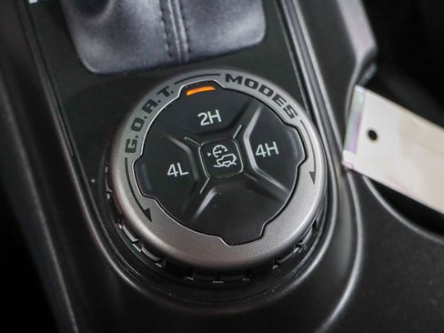 Used 2023 Ford Bronco Outer Banks image 23