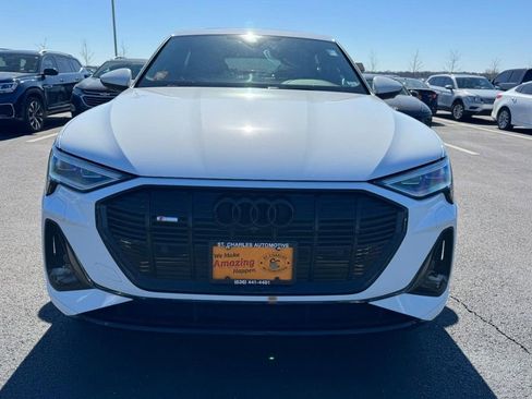 Used 2022 Audi e-tron Premium Plus w/ Premium Plus Package image 8