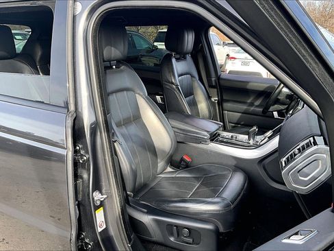 Used 2018 Land Rover Range Rover Sport HSE image 6