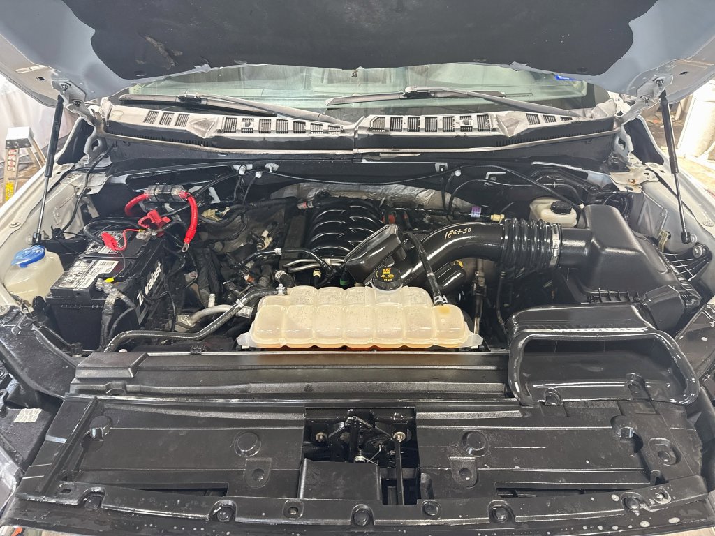 Used 2018 Ford F150 XLT AWD/4WD image 27