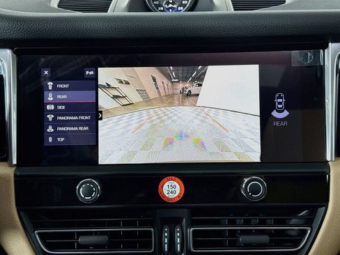 Certified 2026 Porsche Macan AWD/4WD image 14