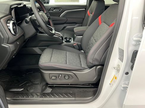 New 2026 Chevrolet Colorado Z71 image 18