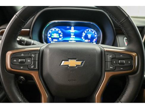 Used 2023 Chevrolet Tahoe High Country AWD/4WD image 13