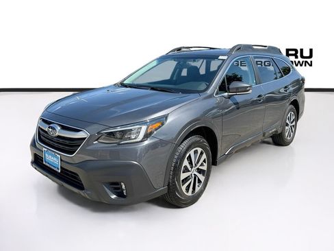 Used 2020 Subaru Outback Premium w/ Popular Package #1 AWD/4WD image 3