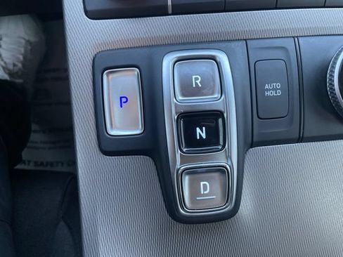 Used 2022 Hyundai Palisade SE FWD image 15