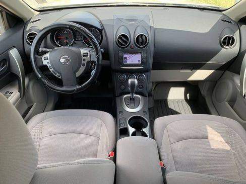 Used 2013 Nissan Rogue SV w/ Premium Pkg image 13