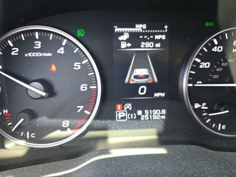 Used 2024 Subaru Crosstrek 2.5i Limited AWD/4WD image 8