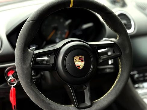 Used 2021 Porsche 718 Cayman GT4 image 23