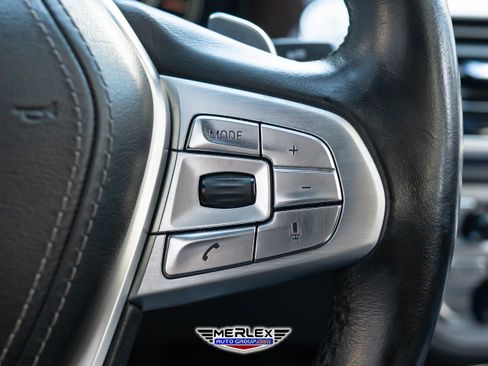 Used 2018 BMW 750i xDrive image 26