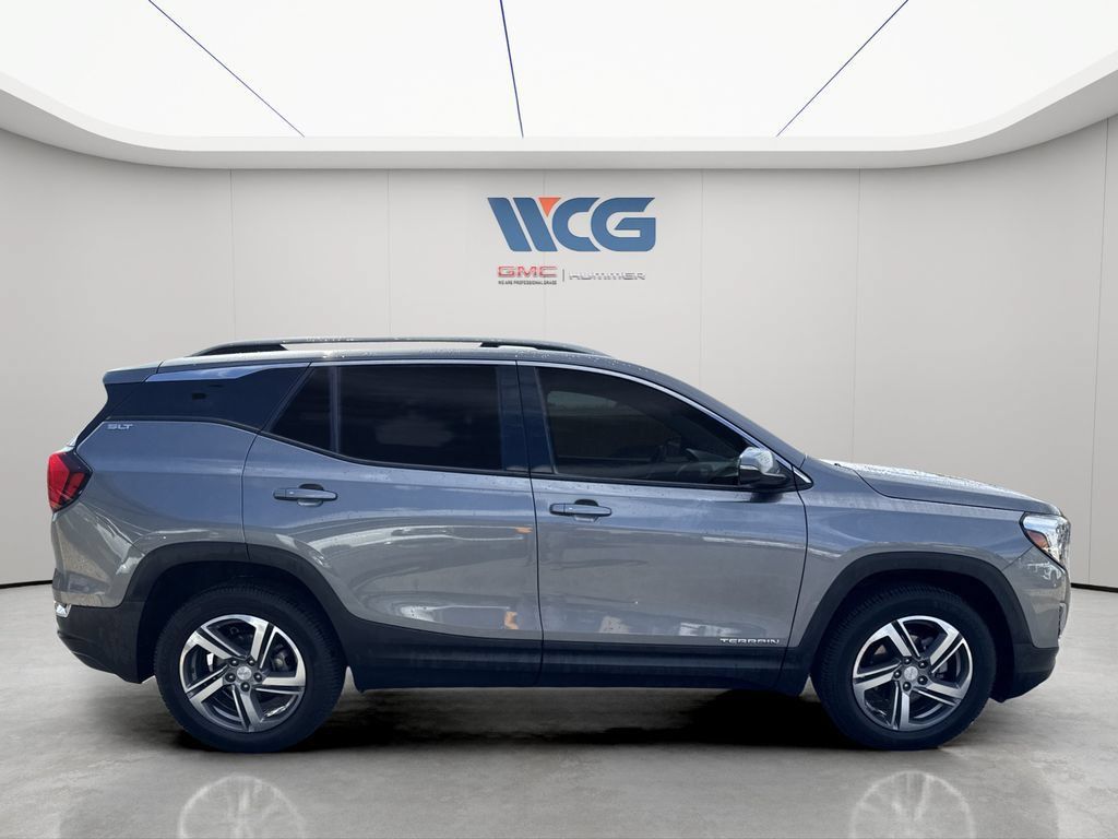 Used 2020 GMC Terrain SLT w/ Preferred Package AWD/4WD image 2