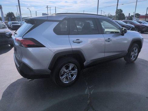 Certified 2025 Toyota RAV4 LE AWD/4WD image 5