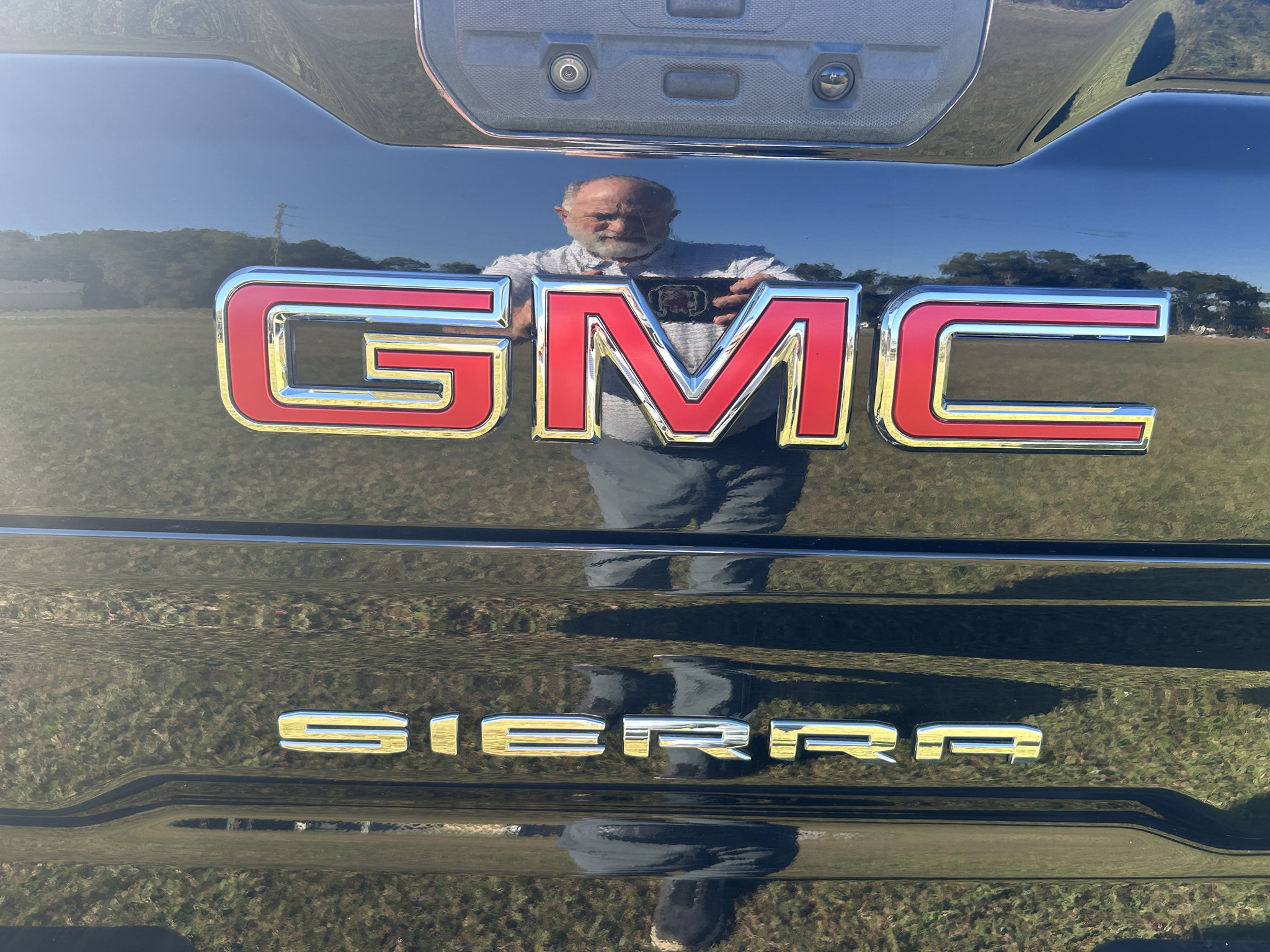 Used 2020 GMC Sierra 1500 SLT w/ SLT Premium Plus Package AWD/4WD image 4