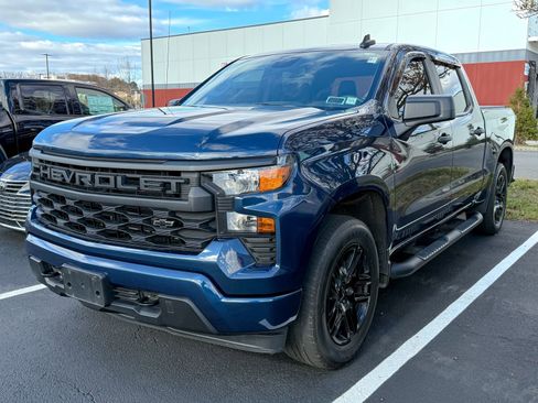 Used 2023 Chevrolet Silverado 1500 Custom w/ LPO, Dark Essentials Package image 2