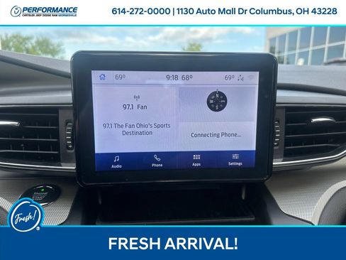 Used 2020 Ford Explorer XLT w/ Equipment Group 202A AWD/4WD image 18